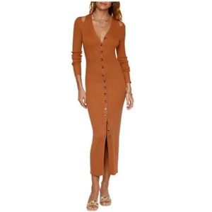 HEARTLOOM x Revovle dress